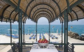 Divan Hotel Antalya